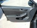 Black - Jetta SE Sedan Photo No. 10