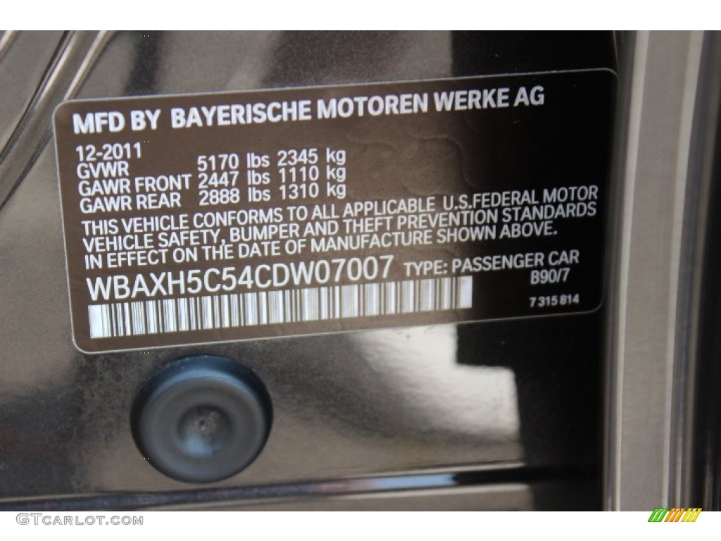 2012 5 Series 528i xDrive Sedan - Dark Graphite Metallic II / Black photo #35