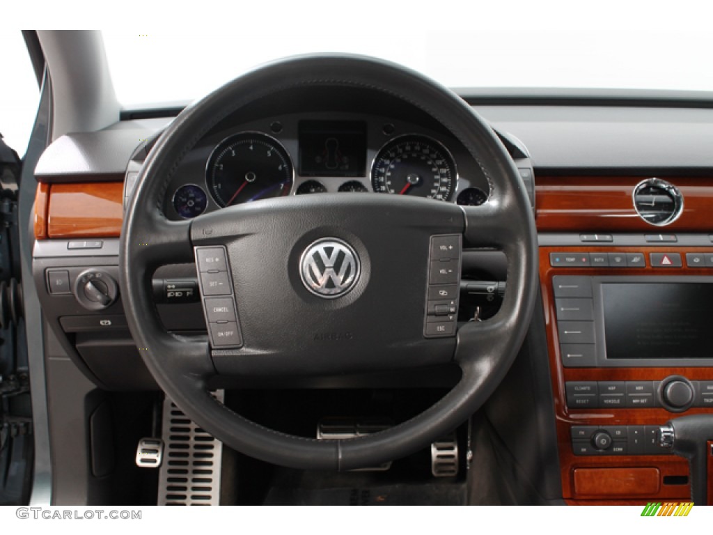 2004 Phaeton V8 4Motion Sedan - Coucou Grey / Anthracite photo #7