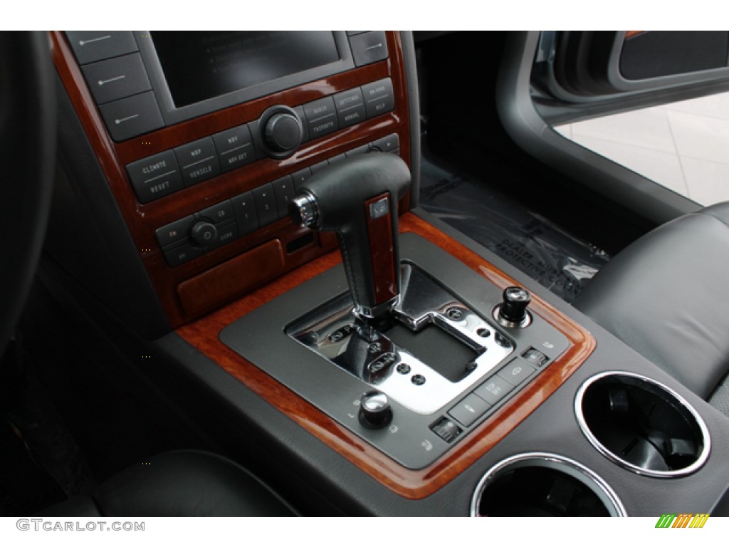 2004 Phaeton V8 4Motion Sedan - Coucou Grey / Anthracite photo #12