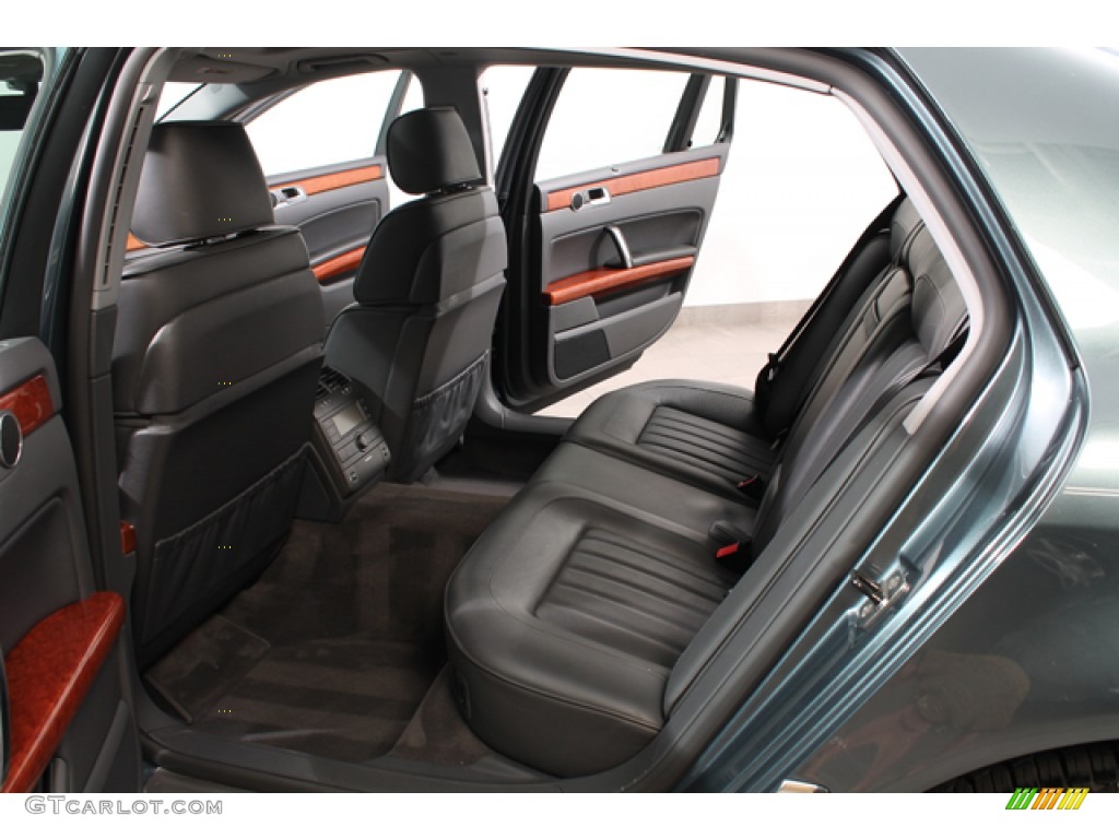 2004 Phaeton V8 4Motion Sedan - Coucou Grey / Anthracite photo #20