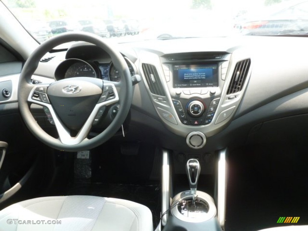 2012 Veloster  - Ultra Black / Gray photo #13