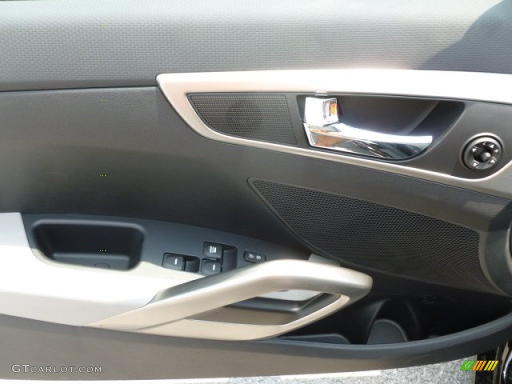 2012 Veloster  - Ultra Black / Gray photo #17