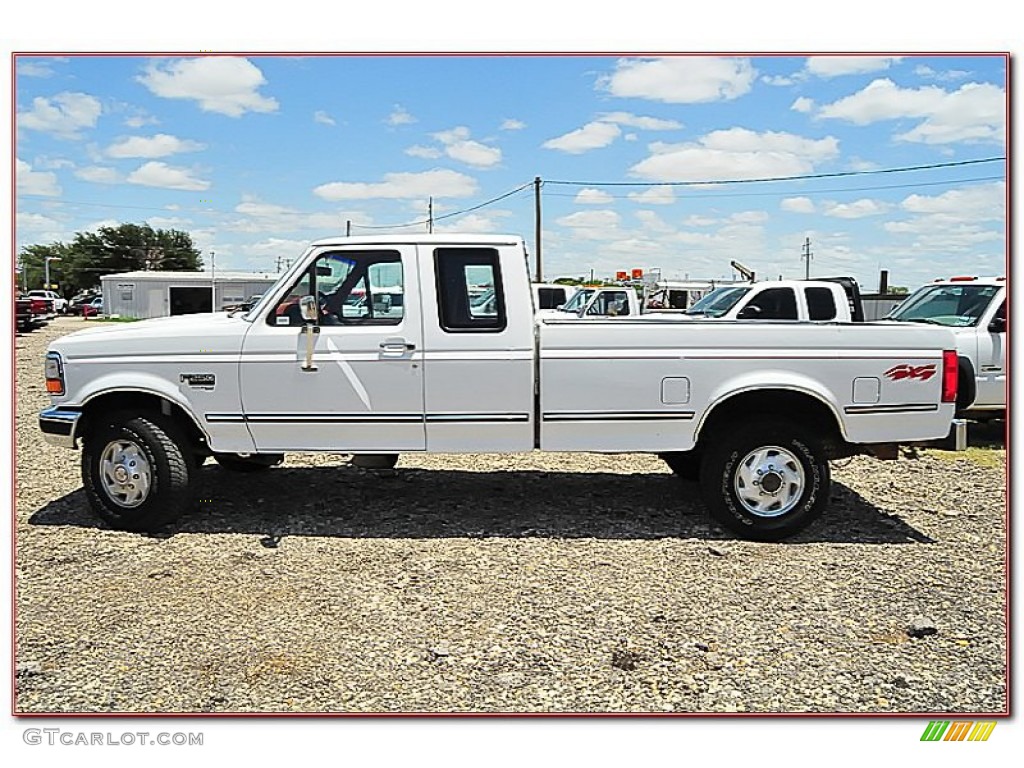 1995 F250 XLT Extended Cab 4x4 - Oxford White / Red photo #2