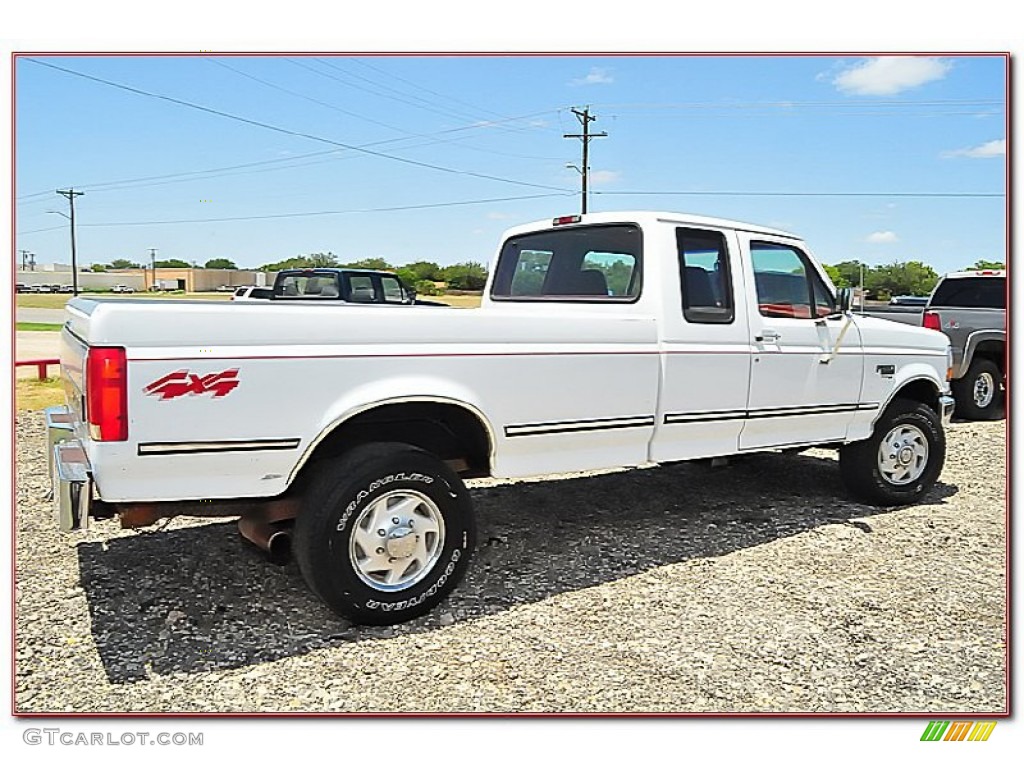 1995 F250 XLT Extended Cab 4x4 - Oxford White / Red photo #9