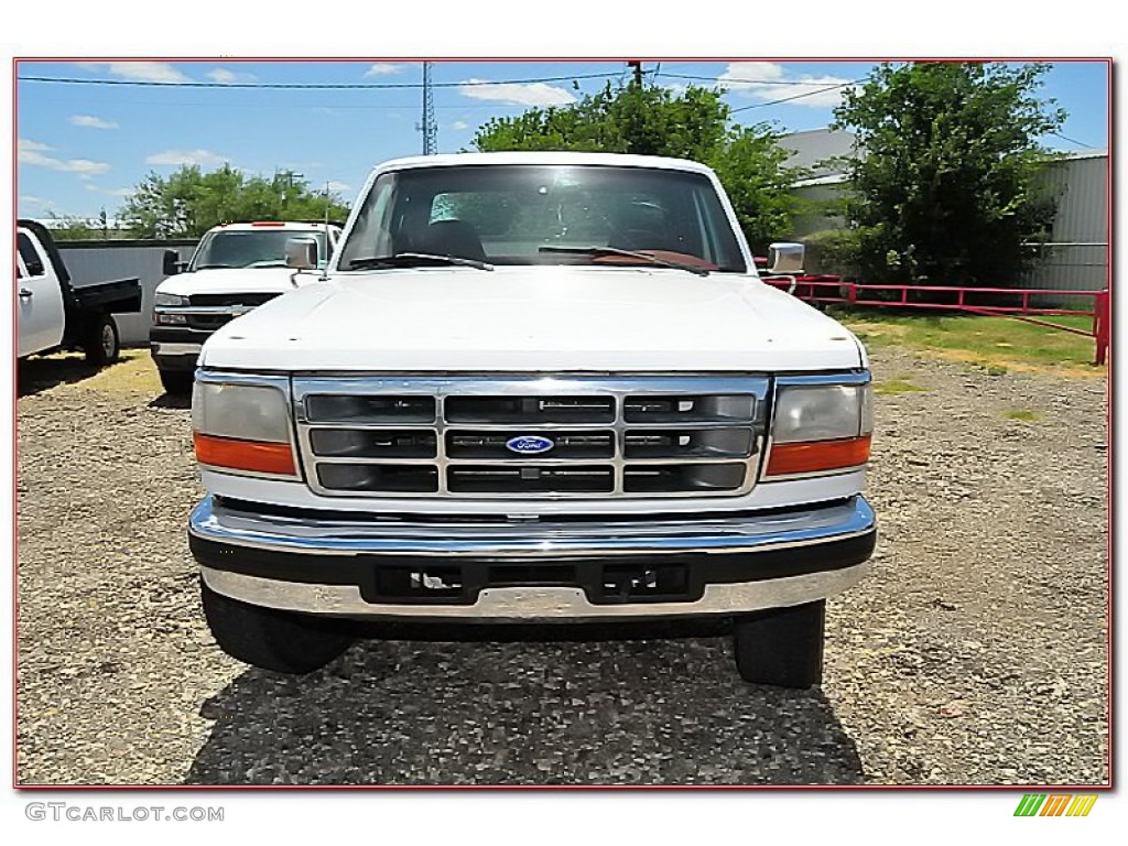 1995 F250 XLT Extended Cab 4x4 - Oxford White / Red photo #13