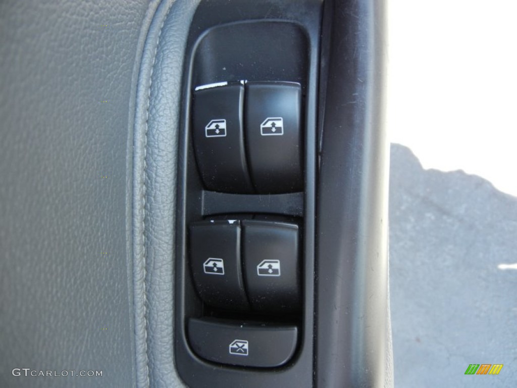 2005 Saab 9-3 Arc Convertible Controls Photo #66983491