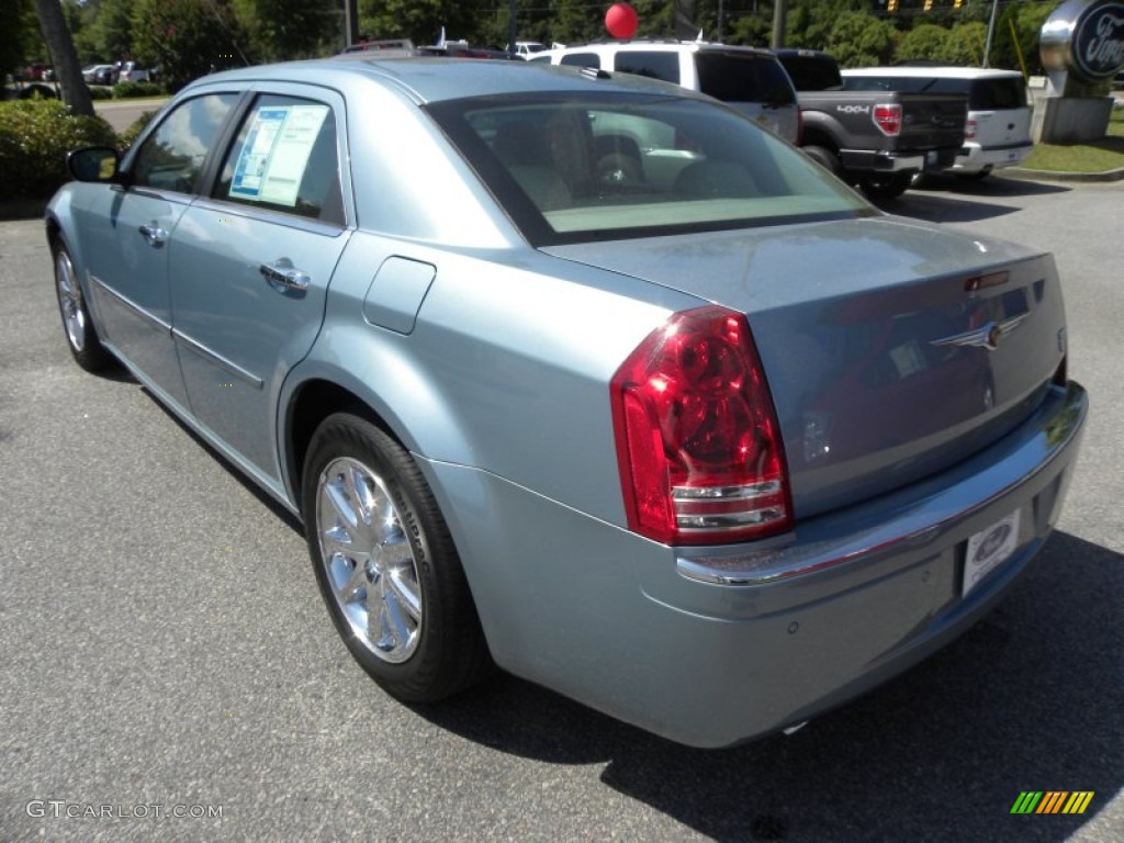 Clearwater Blue Pearl 2009 Chrysler 300 C HEMI Exterior Photo #66985246
