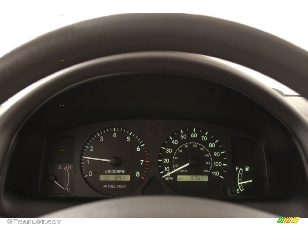 2002 Toyota Corolla LE Gauges Photo #66985339