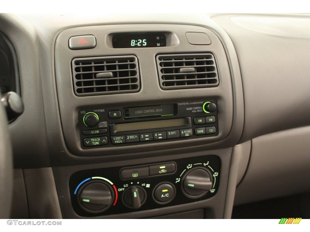 2002 Toyota Corolla LE Controls Photo #66985348