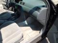 Black - Camry CE Photo No. 43