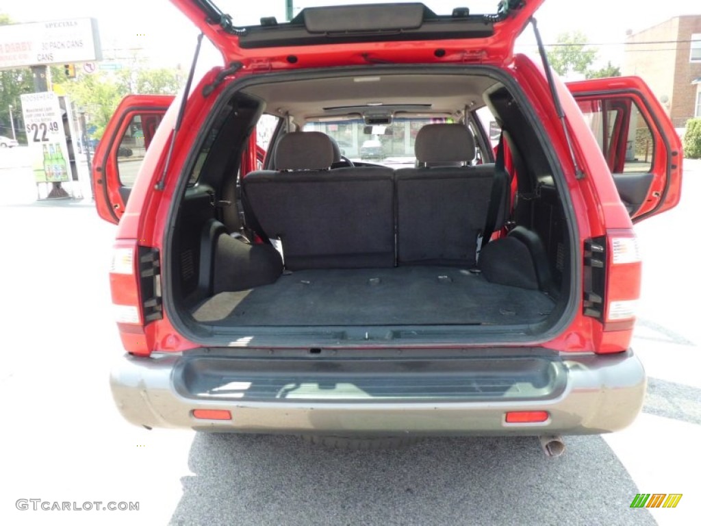 2001 Pathfinder SE 4x4 - Crimson Blaze Red / Charcoal photo #32