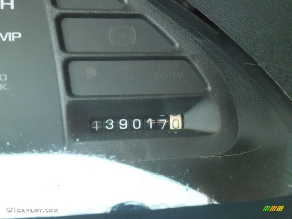 1997 Cavalier Coupe - Green Metallic / Light Gray photo #46