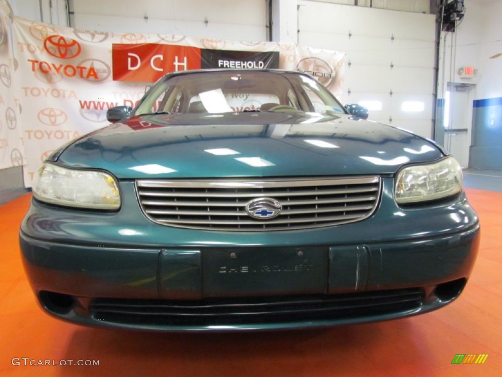 1998 Malibu Sedan - Dark Jade Green Metallic / Medum Gray photo #2