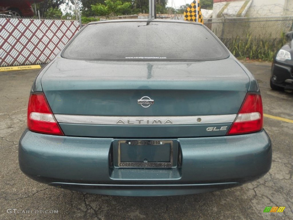 2001 Altima GLE - Opal Blue Metallic / Dusk photo #5