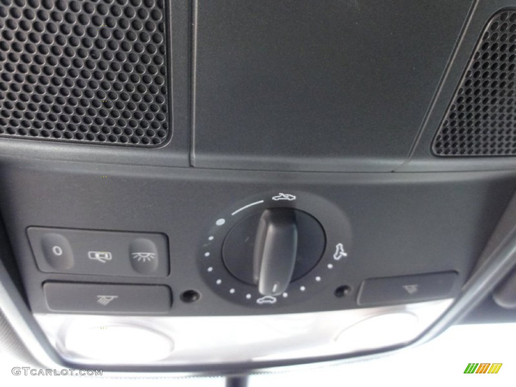 2008 R32  - United Grey Metallic / Anthracite photo #40