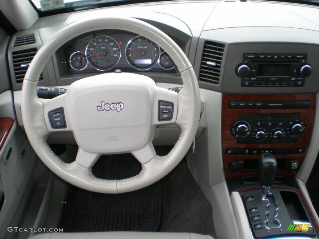 2007 Grand Cherokee Limited 4x4 - Light Graystone Pearl / Dark Khaki/Light Graystone photo #12