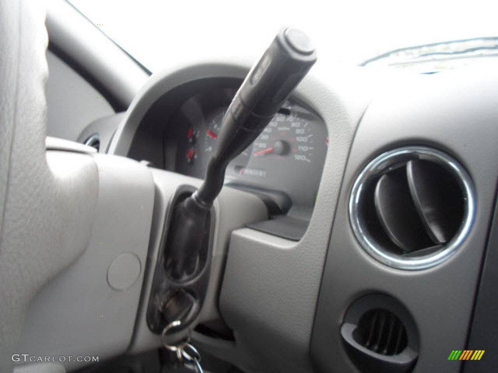 2005 F150 XLT Regular Cab - Aspen Green Metallic / Medium Flint Grey photo #6