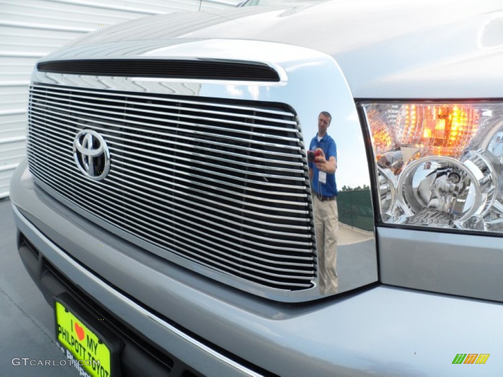 2012 Tundra TSS CrewMax - Silver Sky Metallic / Graphite photo #10