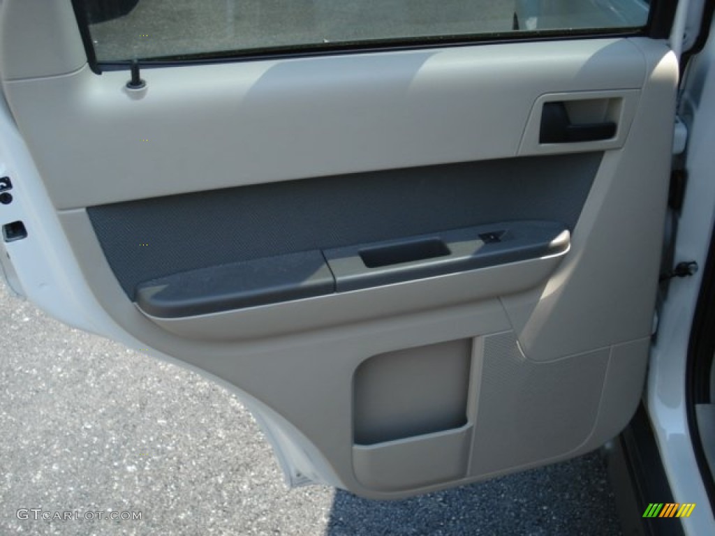 2009 Escape XLT 4WD - White Suede / Stone photo #17