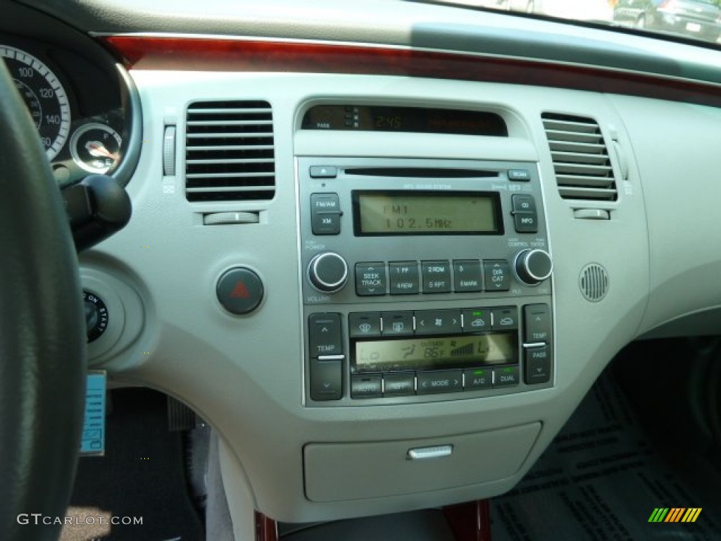 2008 Hyundai Azera GLS Controls Photos