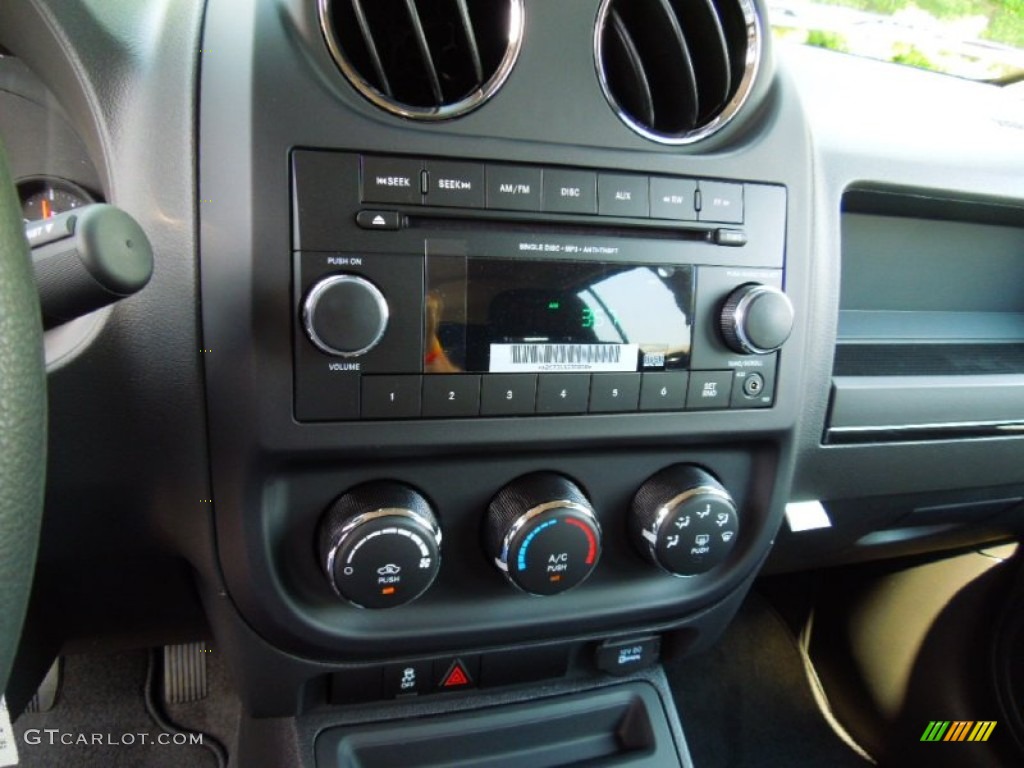 2012 Patriot Sport - Copperhead Orange Pearl / Dark Slate Gray photo #12