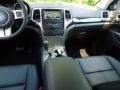 Brilliant Black Crystal Pearl - Grand Cherokee Altitude Photo No. 18