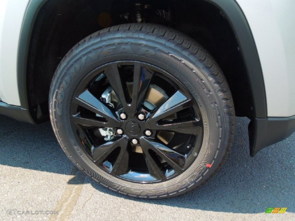 2012 Jeep Grand Cherokee Altitude 4x4 Wheel Photo #67005154