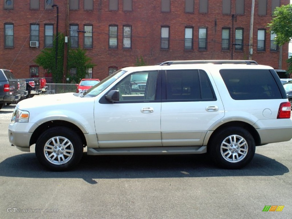 2010 Expedition Eddie Bauer 4x4 - Oxford White / Camel photo #1