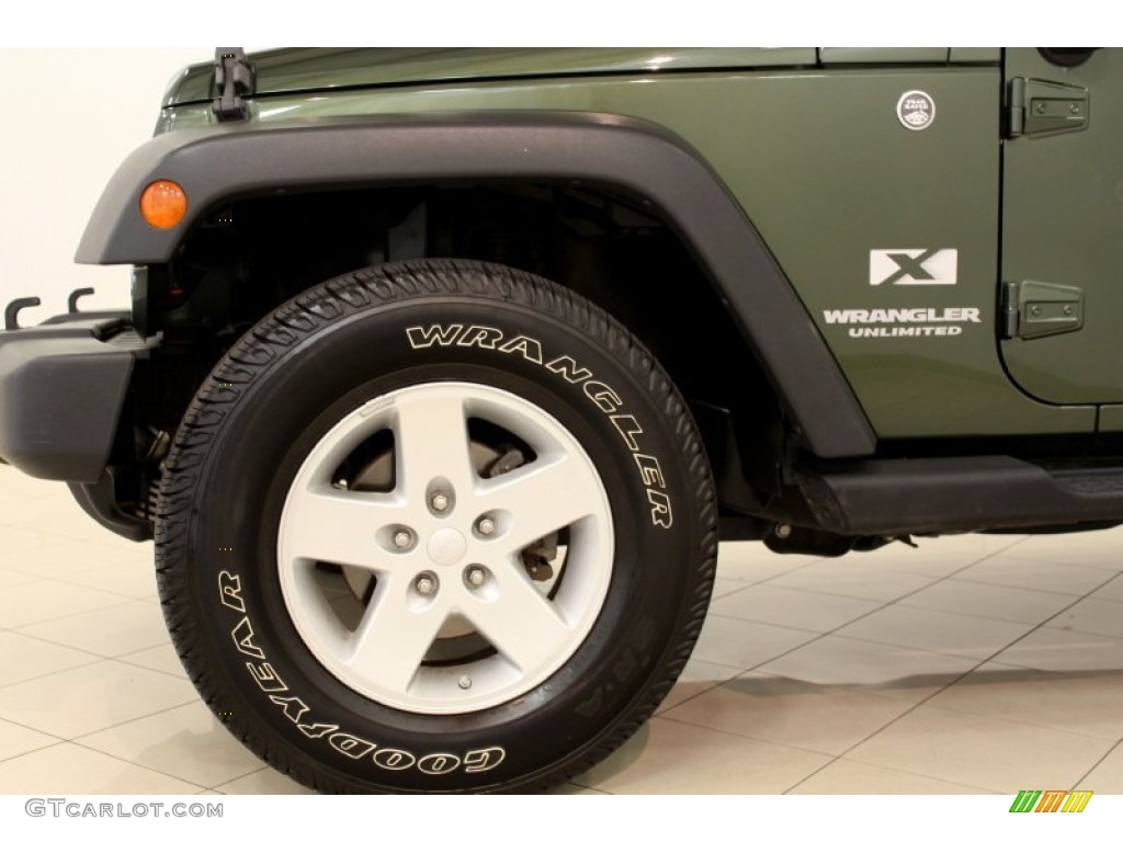 2008 Wrangler Unlimited X 4x4 - Jeep Green Metallic / Dark Khaki/Medium Khaki photo #16
