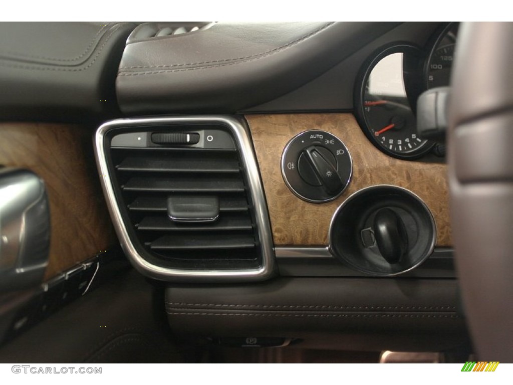 2012 Porsche Panamera 4 Controls Photo #67008373