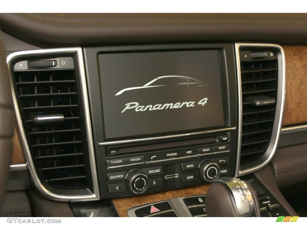 2012 Porsche Panamera 4 Controls Photo #67008448