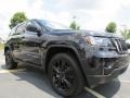 Brilliant Black Crystal Pearl - Grand Cherokee Altitude Photo No. 4