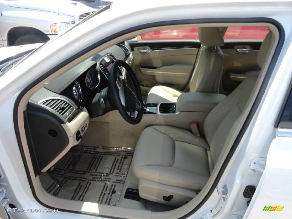 Black/Light Frost Beige Interior 2012 Chrysler 300 Limited Photo #67010228