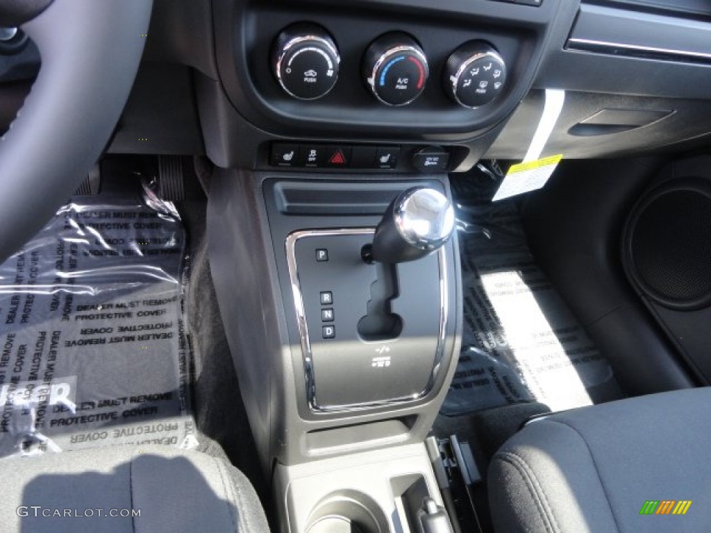 2012 Jeep Patriot Altitude CVT II Automatic Transmission Photo #67010368