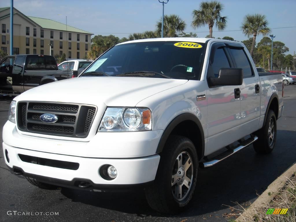 2006 F150 FX4 SuperCrew 4x4 - Oxford White / Black/Medium Flint photo #7