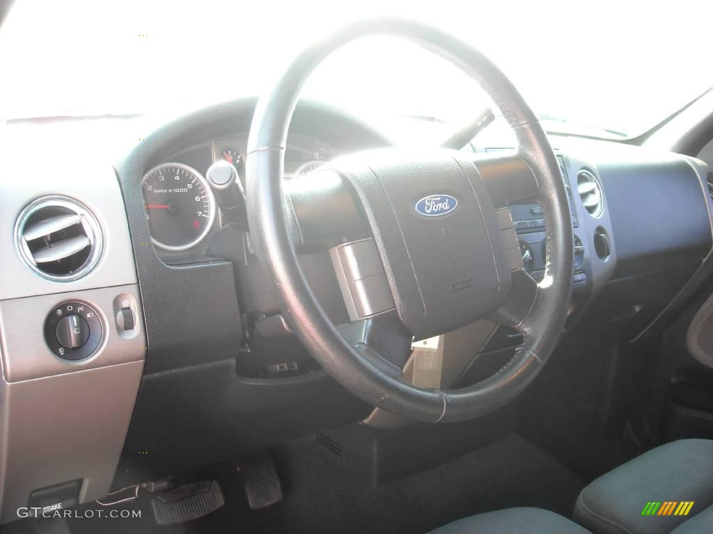 2006 F150 FX4 SuperCrew 4x4 - Oxford White / Black/Medium Flint photo #19