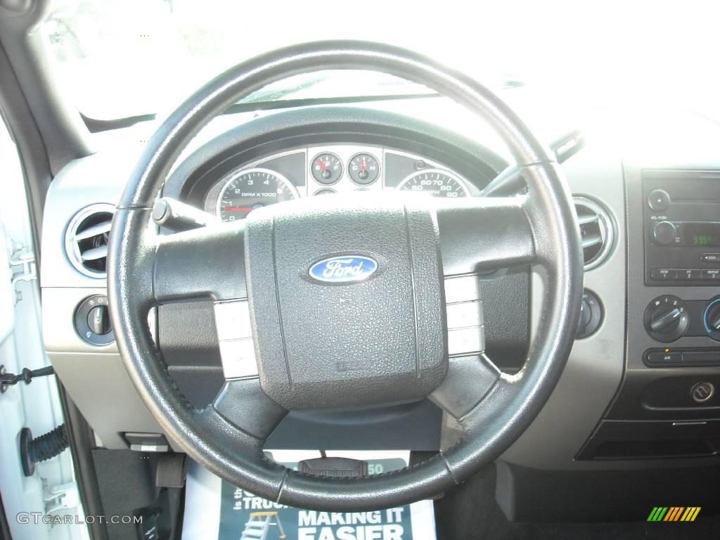 2006 F150 FX4 SuperCrew 4x4 - Oxford White / Black/Medium Flint photo #31