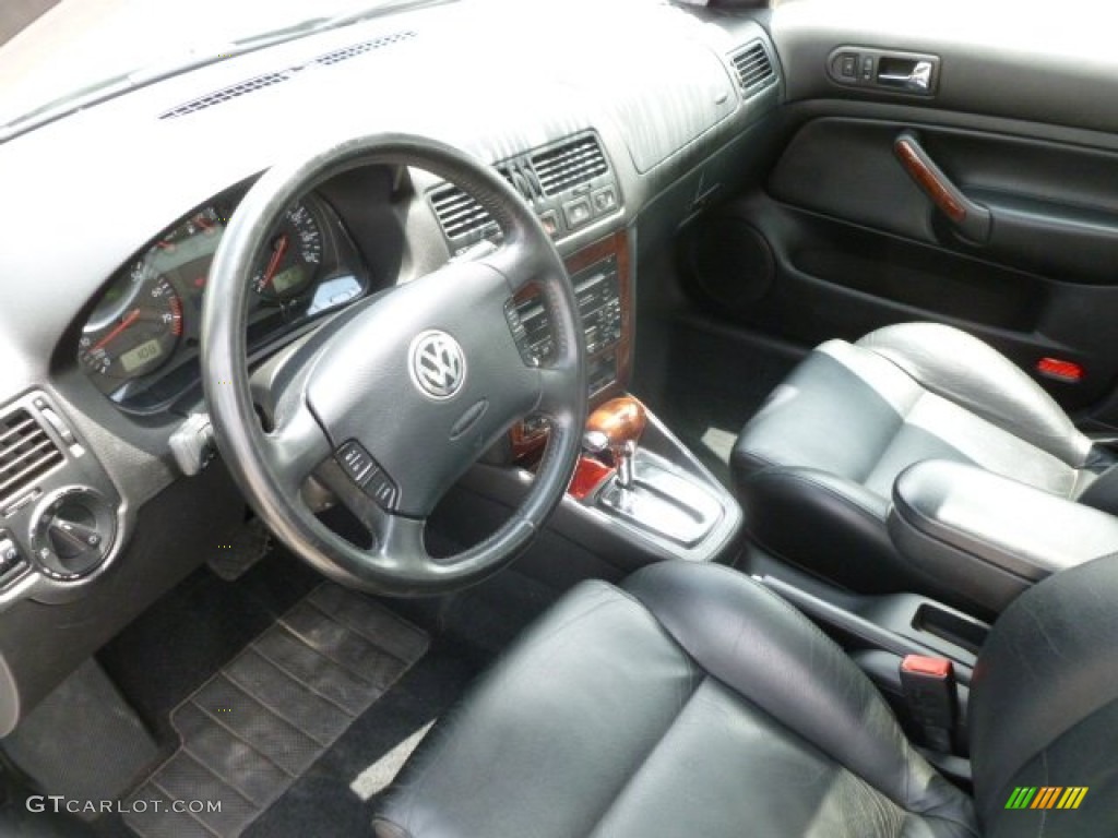 Black Interior 2002 Volkswagen Jetta GLX VR6 Wagon Photo #67014804
