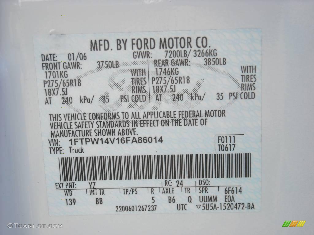 2006 F150 FX4 SuperCrew 4x4 - Oxford White / Black/Medium Flint photo #33