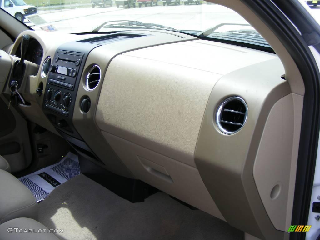 2006 F150 XLT SuperCrew - Oxford White / Tan photo #20