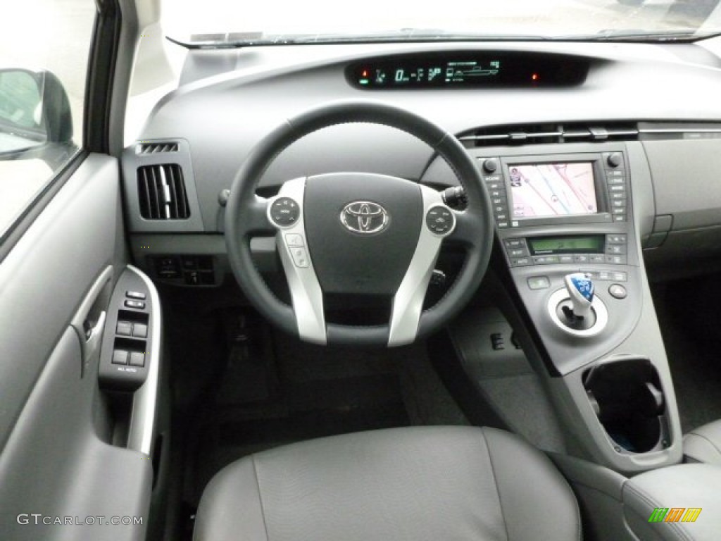 2010 Prius Hybrid V - Classic Silver Metallic / Dark Gray photo #14