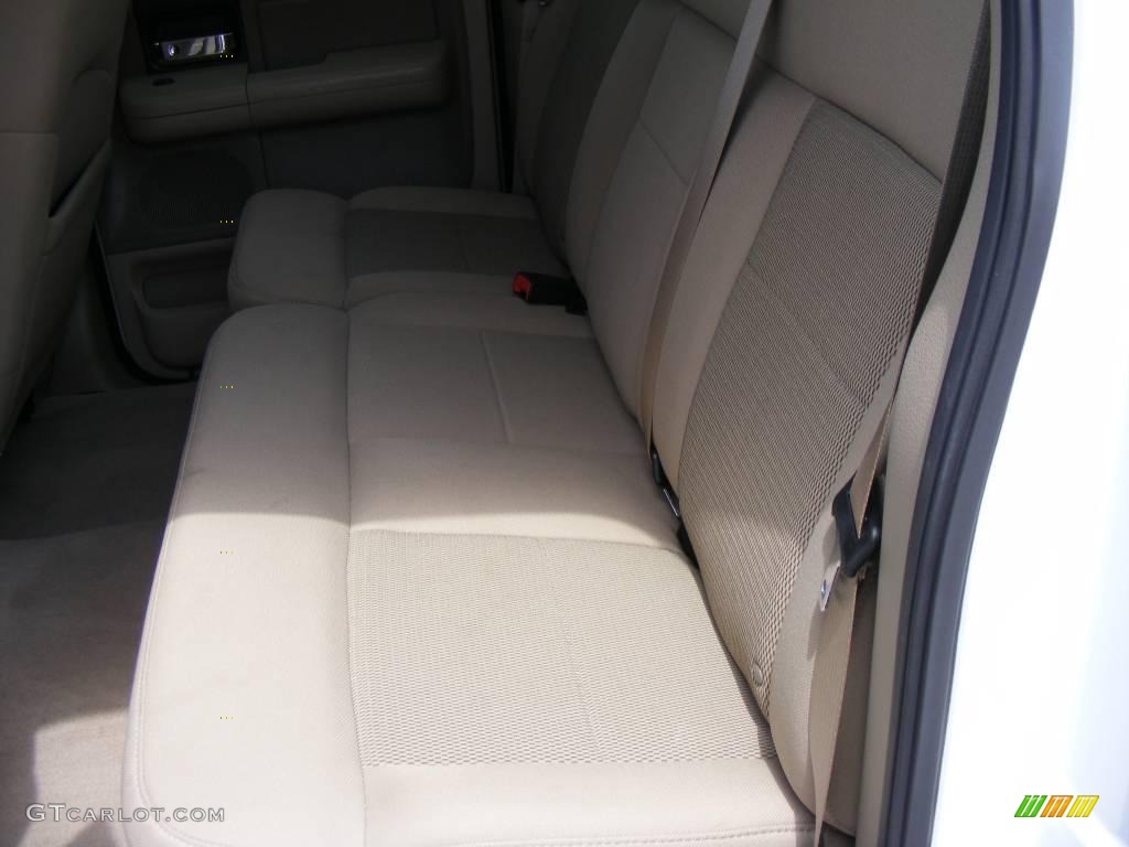 2006 F150 XLT SuperCrew - Oxford White / Tan photo #28