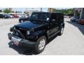 Black - Wrangler Unlimited Sahara 4x4 Photo No. 3