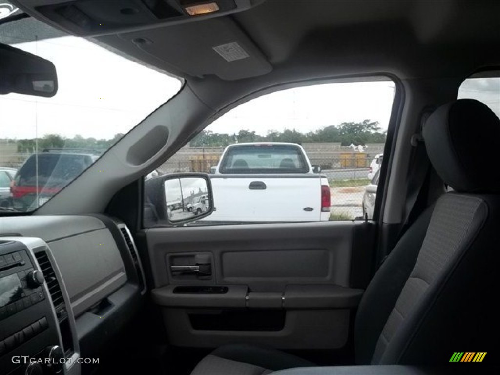 2010 Ram 1500 Lone Star Quad Cab - Bright Silver Metallic / Dark Slate/Medium Graystone photo #14