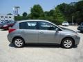 Magnetic Gray Metallic - Versa 1.8 S Hatchback Photo No. 6