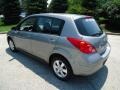 Magnetic Gray Metallic - Versa 1.8 S Hatchback Photo No. 9