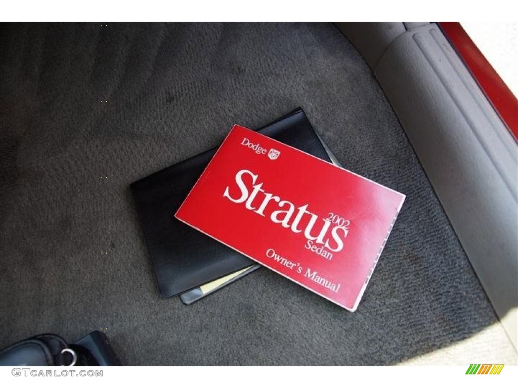 2002 Stratus SE Sedan - Inferno Red Pearl / Dark Slate Gray photo #48