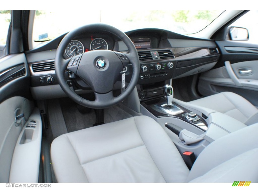 Gray Interior 2010 BMW 5 Series 528i xDrive Sedan Photo #67025859
