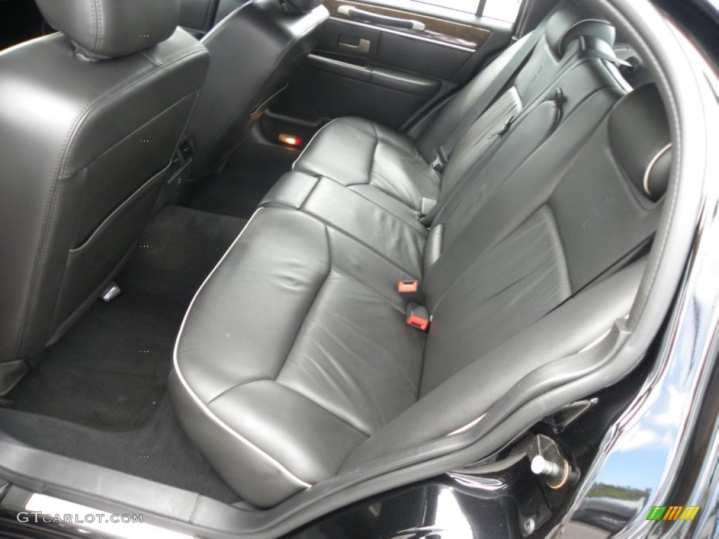 Black Interior 2007 Lincoln Town Car Designer Photo #67029192